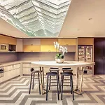 Mercure Paris Arc De Triomphe Etoile