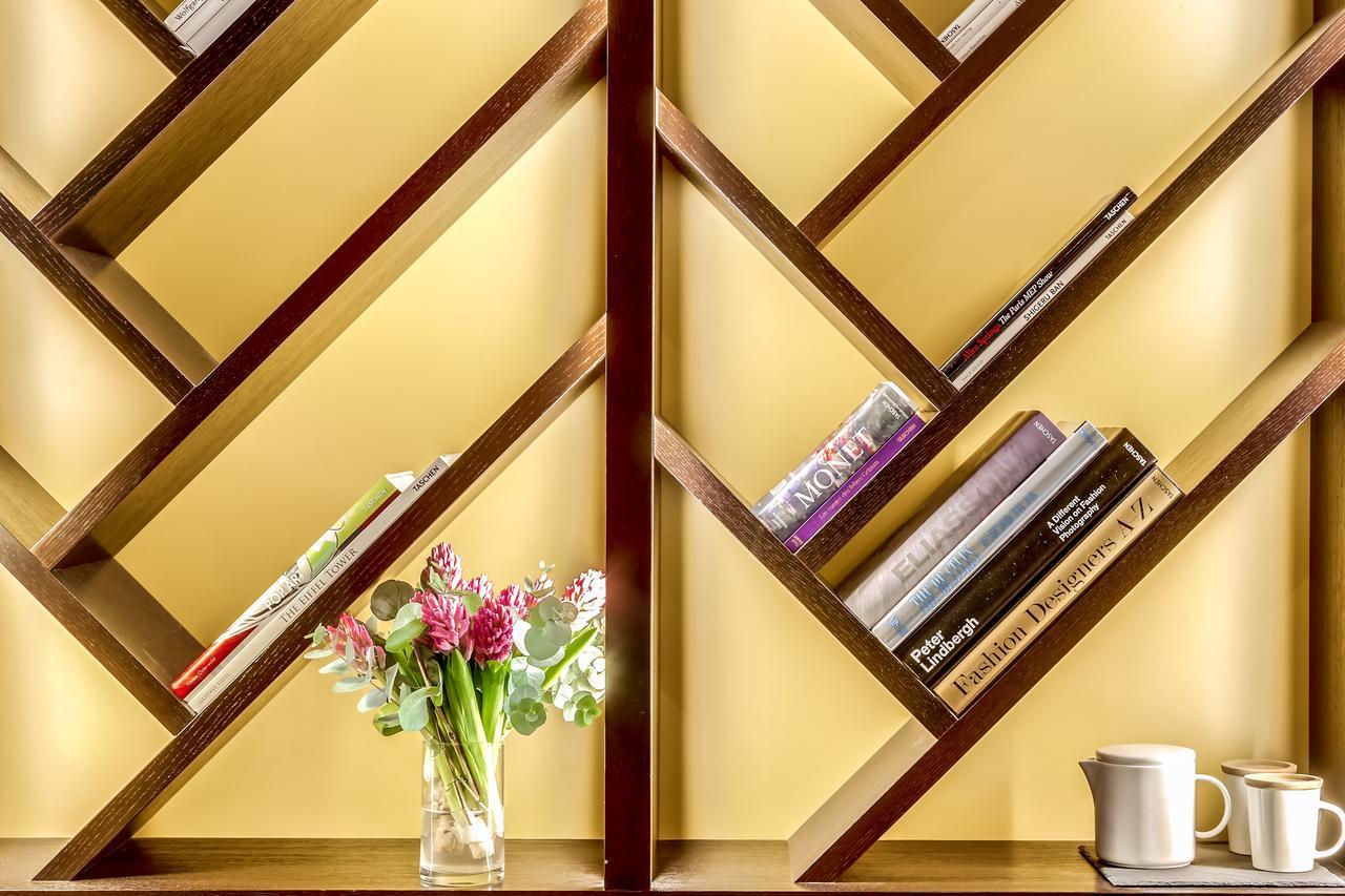 Hotel Mercure Arc De Triomphe Etoile 4*
