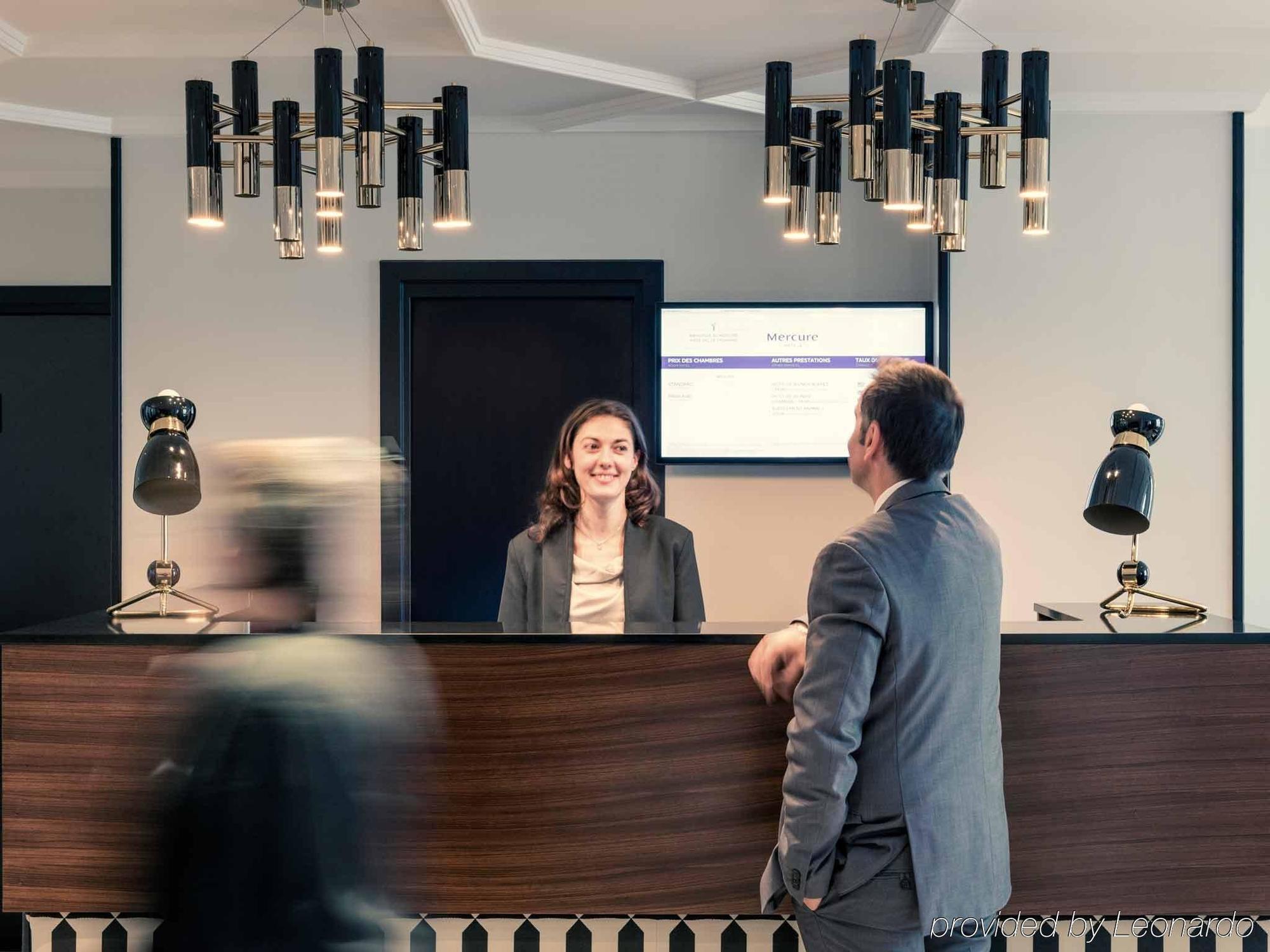 Mercure Arc De Triomphe Etoile Hotel