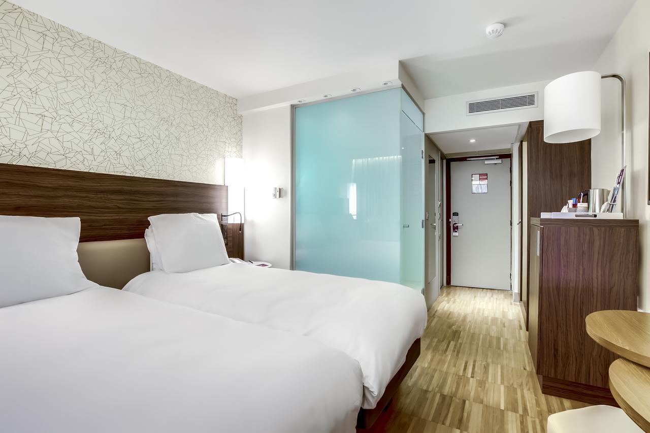 Mercure Arc De Triomphe Etoile 4*
